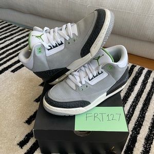 Air Jordan 3 Retro - Chlorophyll - Sz 7Y